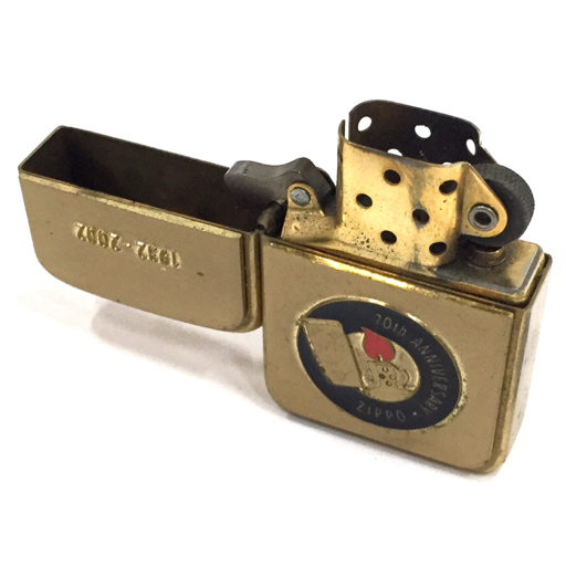 ZIPPO 1932-2002 70th ANNIVERSARY Friends For A Lifetime オイルライター